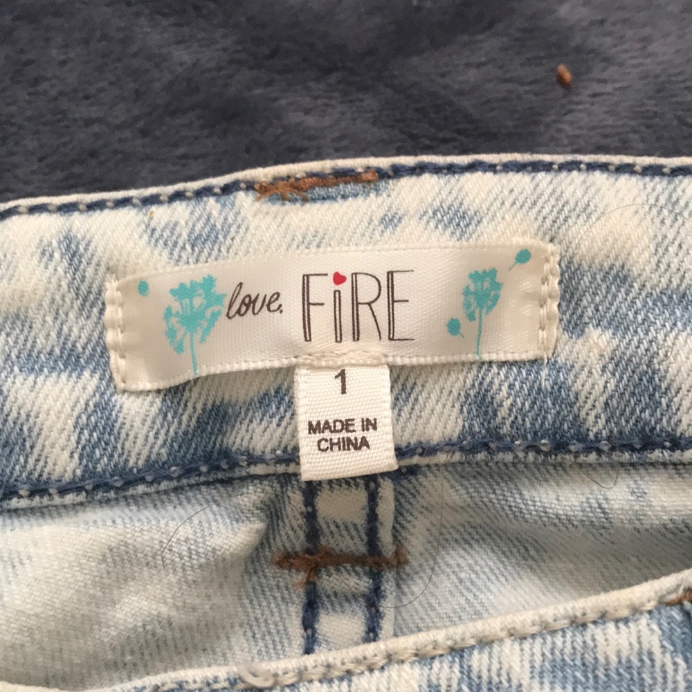 Acid Washed Jeans - Picture 4 of 5